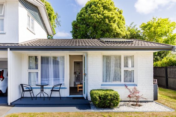 Private patio at the Large Suite at Belle Bonne Motel Christchurch